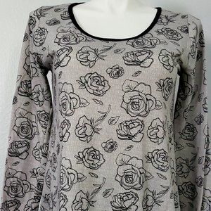 LulaRoe Lynnae Long Sleeve Shirt Black Flowers Size Large